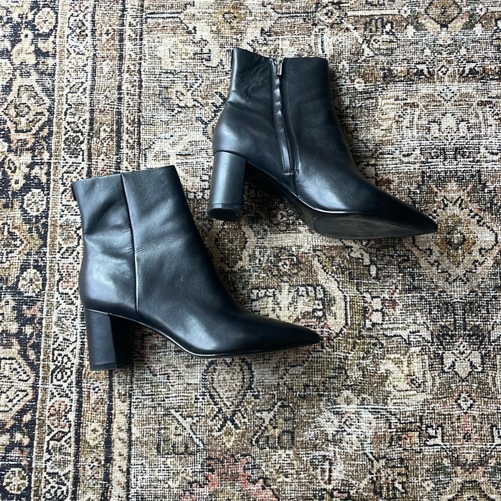 Calvin Klein booties size 8.5 leather upper